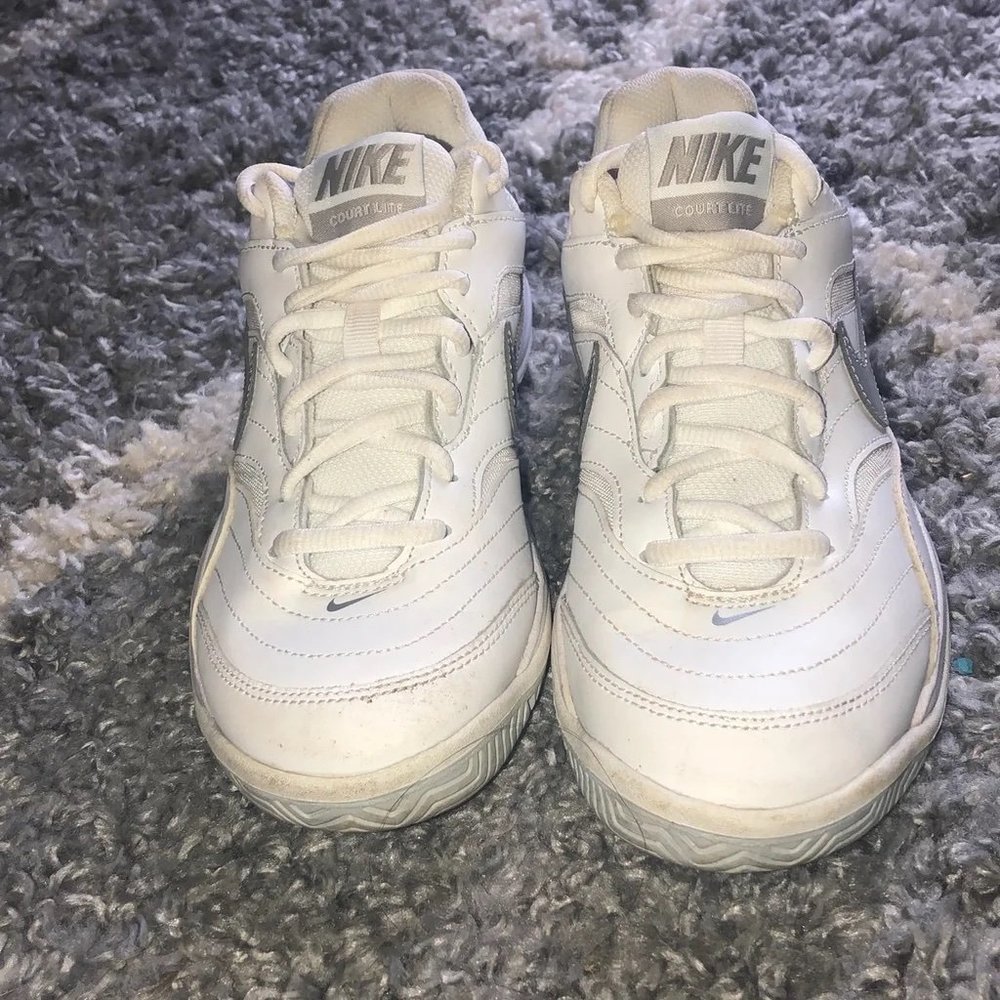 Nike Court Lite